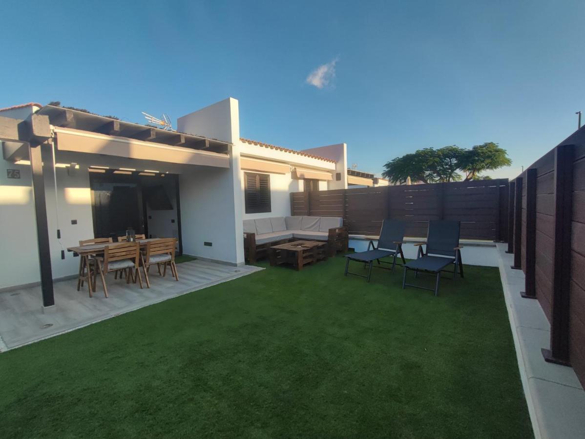Bungalow Maspalomas Golf Con Jacuzzi, Piscina Y Jardin San Bartolomé Buitenkant foto
